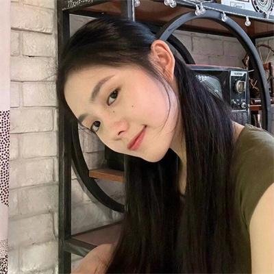 小犬与女孩
